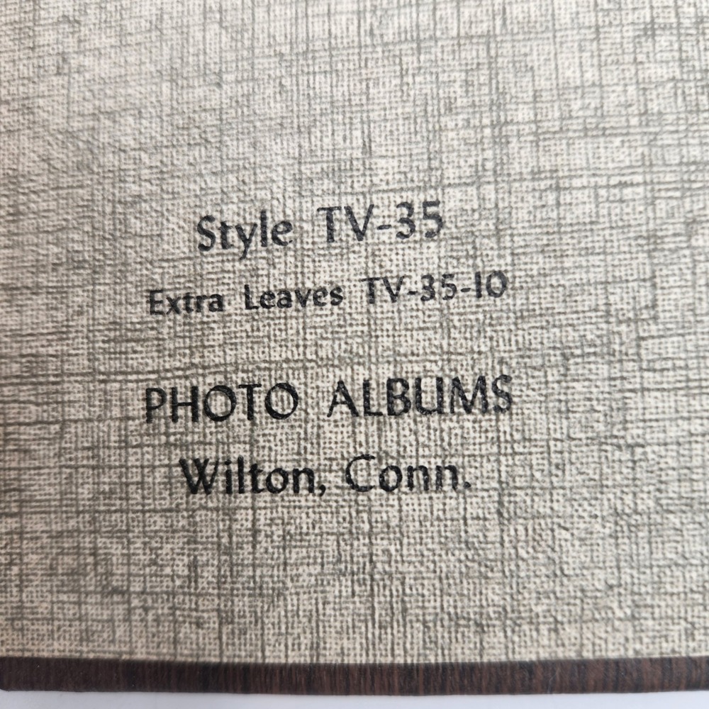 Vintage Tri-Vue TV-35 Photo Album Faux Wood Grain Holds 60 3.5x5 Photos USA Made - Picture 6 of 10